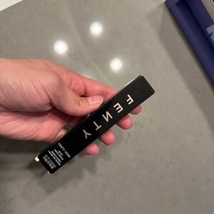 FENTY BEAUTY Fenty Icon Velvet Liquid Lipstick in H.B.I.C. ($29)